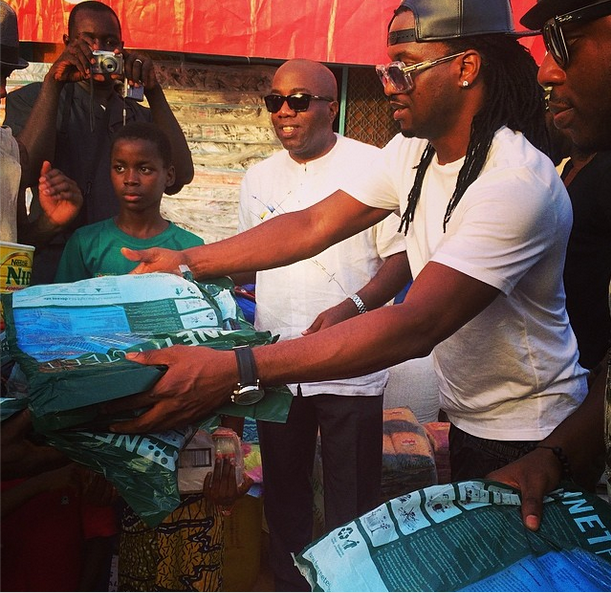 P-Square Gives To The Less Privileged In Niger Republic | Photos 2