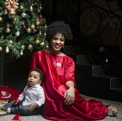 Joseph Yobo And His Family Looking Adorable In Christmas Themed Photos (3)